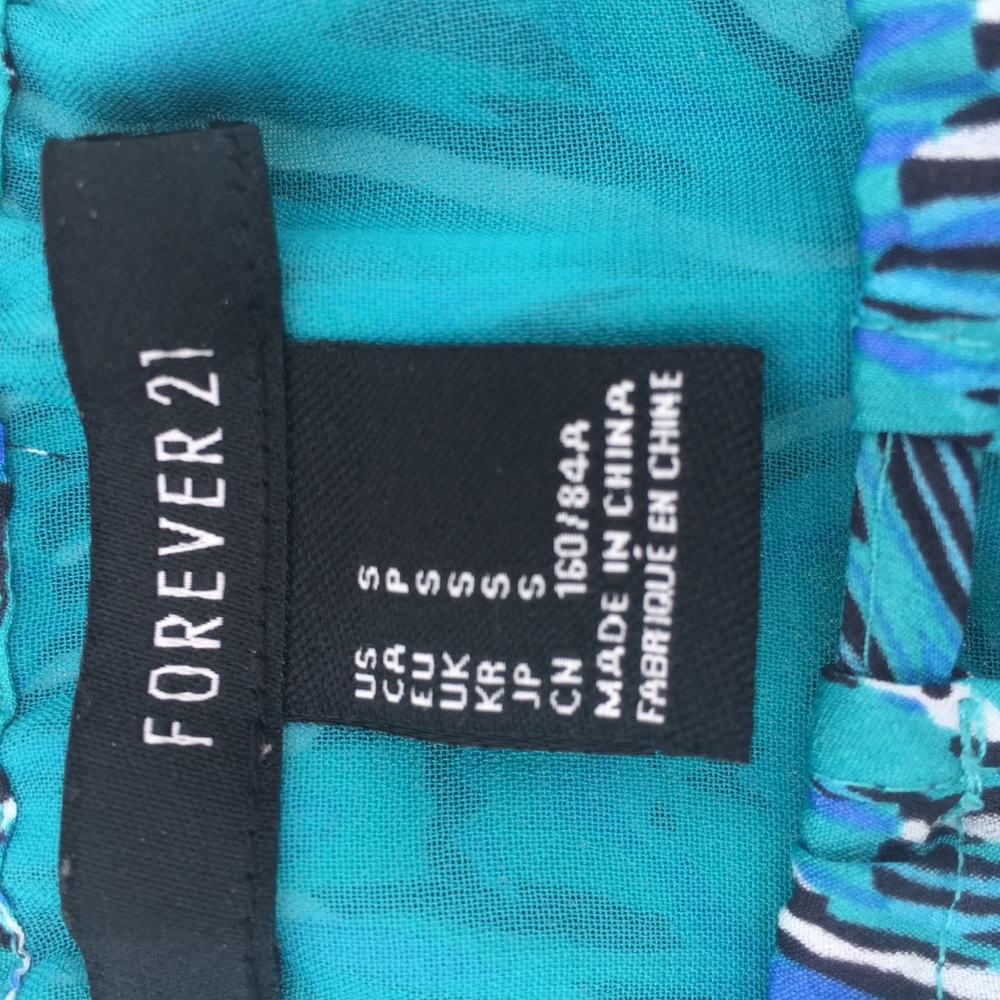 FOREVER 21 Dress. Size small. Like New! - Picture 4 of 4